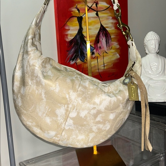 Coach Hampton Cream/White Scribble Signature Shoulder Bag 16”x 11” Vtg 2006 EUC - Picture 6 of 9